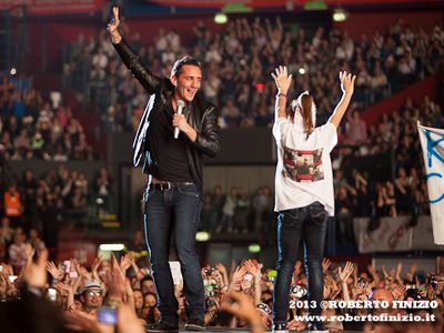 Lorenzo Suraci: &apos;Radio Rai boicotta i Modà, ma il disco va a gonfie vele&apos;