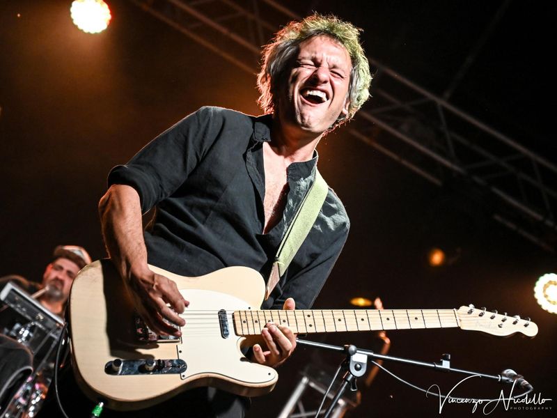 30 luglio 2025 - Fiera del Pesco - Piazza Italia - Canale d'Alba (Cn) - Eugenio Finardi in concerto 30 luglio 2025 - Fiera del Pesco - Piazza Italia - Canale d'Alba (Cn) - Eugenio Finardi in concerto