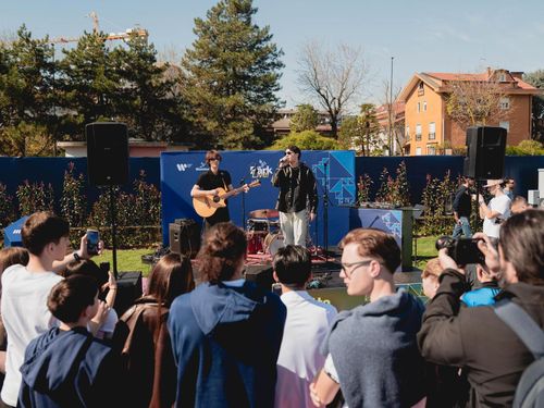 Illumina, sport e musica si incontrano a Cologno Monzese