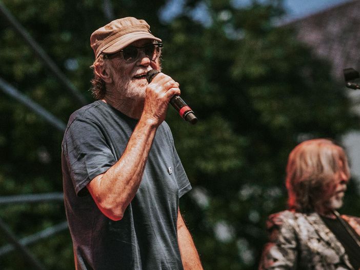 Francesco De Gregori &egrave; sempre lui (anche con Checco Zalone)