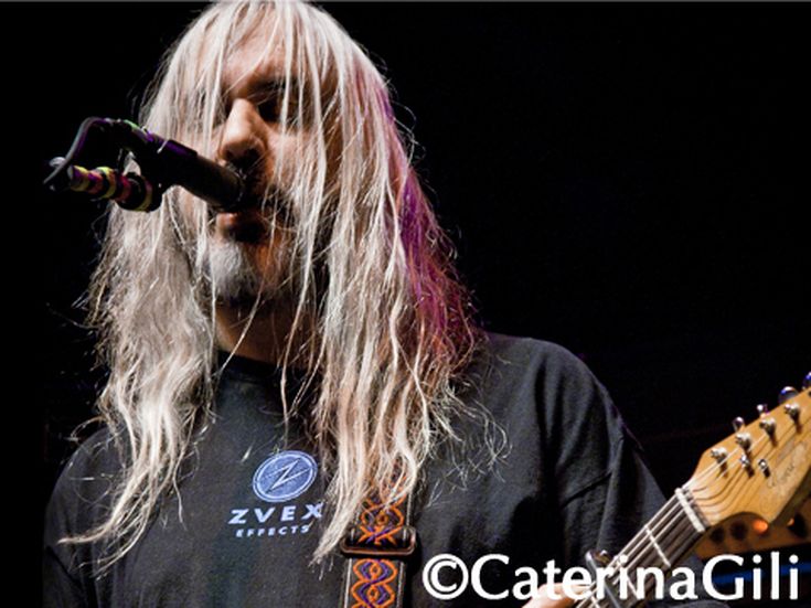 J Mascis