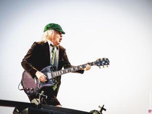 Ac/Dc