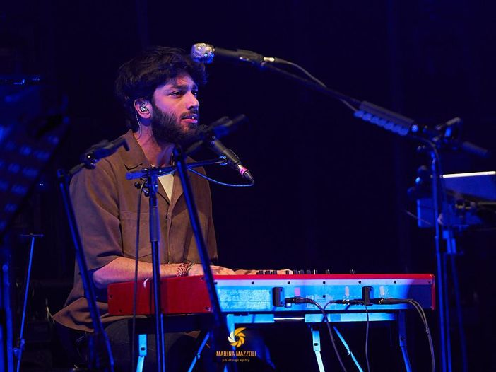 La &ldquo;canzone d&rsquo;orgoglio&rdquo; di Cordio: &ldquo;Mezza mela&rdquo; live per Rockol