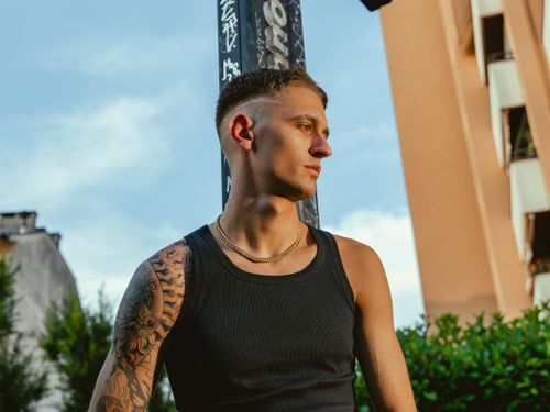 Island Records, 22simba entra nel roster