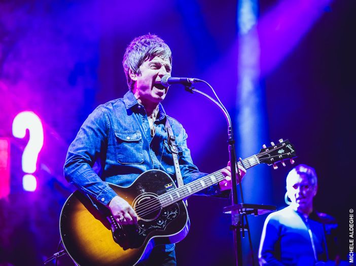 Noel Gallagher: “ho litigato con Liam per un orsacchiotto” Noel Gallagher: “ho litigato con Liam per un orsacchiotto”