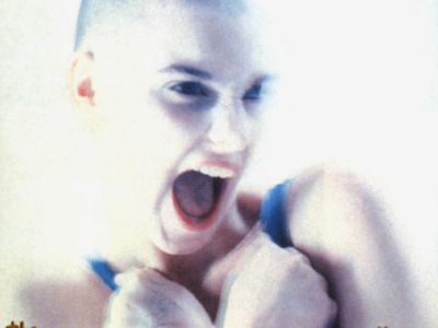 Sinead O'Connor si è sposata (in una Cadillac rosa)