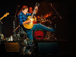 John Fogerty torna alla Fantasy, 33 anni dopo