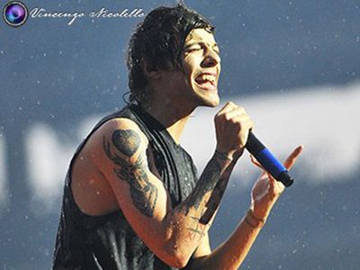 Harry degli One Direction compra dipinto da 3 milioni