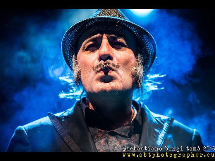 Tonino Carotone: ''Ciao mortali!' è un saluto unviersale'