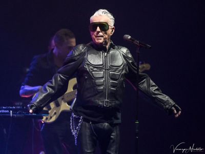 Holly Johnson non c’è? I Frankie Goes To Hollywood lo rimpiazzano