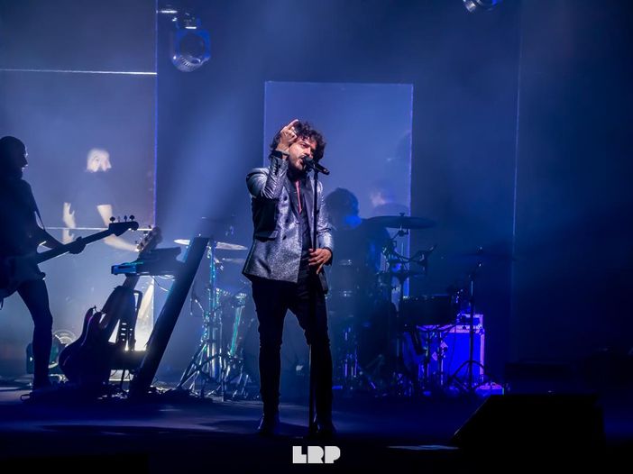 Francesco Renga, in 'Tempo reale' un duetto con Alessandra Amoroso: la tracklist Francesco Renga, in 'Tempo reale' un duetto con Alessandra Amoroso: la tracklist