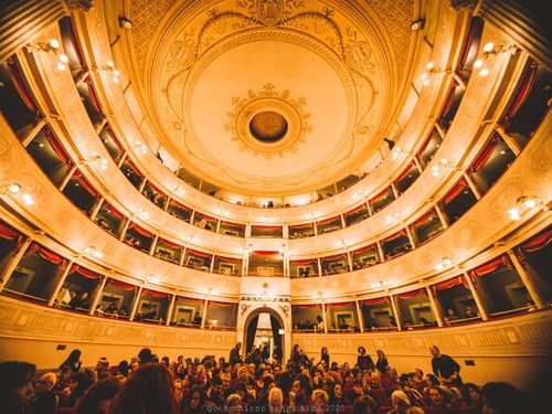 Il ministro Franceschini: "Teatri e cinema più sicuri di altri locali già aperti"