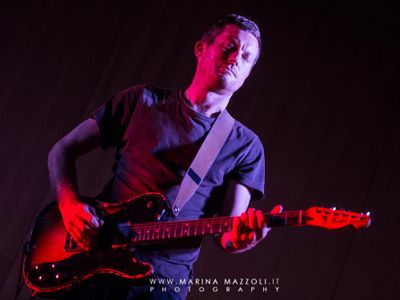 Peter Hook ingaggia Peter Gabriel e Ian Brown per un talent show