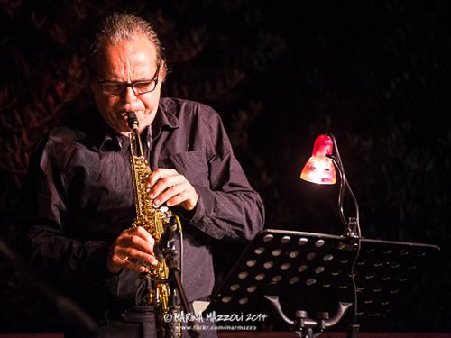 Casale, Simone ecc.: ora la musica si compra anche in posta