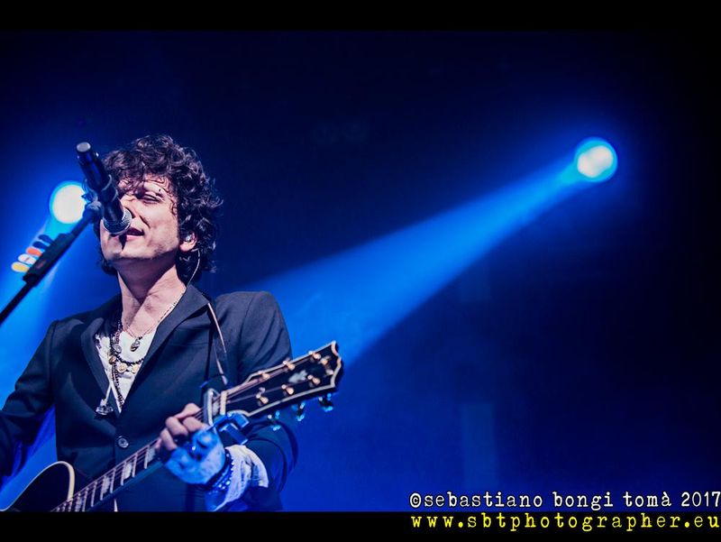 22 aprile 2017 - The Cage Theatre - Livorno - Ermal Meta in concerto 22 aprile 2017 - The Cage Theatre - Livorno - Ermal Meta in concerto