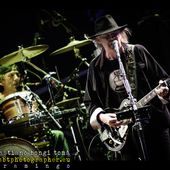 25 luglio 2013 - Lucca Summer Festival - Piazza Napoleone - Lucca - Neil Young in concerto 25 luglio 2013 - Lucca Summer Festival - Piazza Napoleone - Lucca - Neil Young in concerto