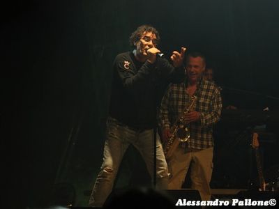 Elio, De Gregori, Baccini: concerti a prezzi politici.