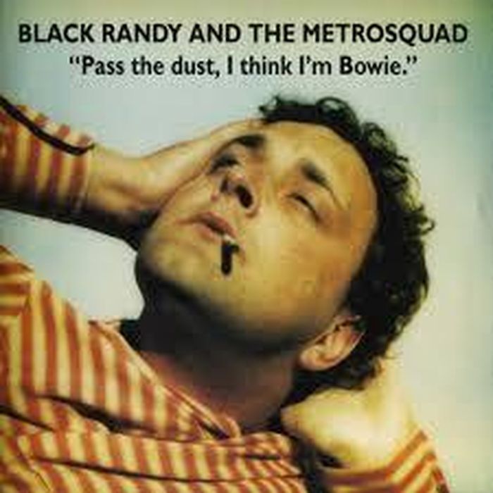 https://images.rockol.it/NFhAk0hevuXNAl8-4uooE9J5YEg=/700x0/smart/rockol-img/img/foto/upload/album-con-nome-bowie.jpg