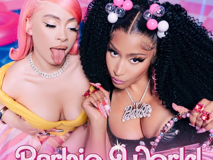 Nicki Minaj, dietro le quinte del videoclip di 'Anaconda' - VIDEO