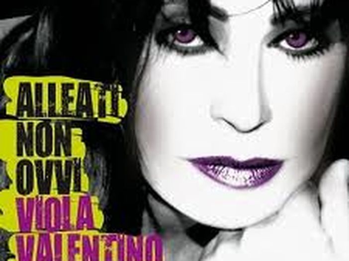 Viola Valentino: esce l'album "E sarà per sempre" Viola Valentino: esce l'album "E sarà per sempre"