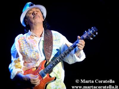 Las Vegas, Carlos Santana illeso dopo un incidente d&apos;auto