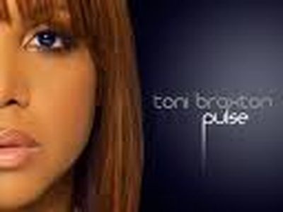 Toni Braxton: in arrivo un album natalizio