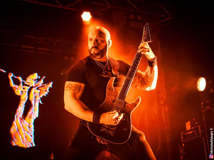 Mayhem: un esorcismo in tv per il bassista Necrobutcher