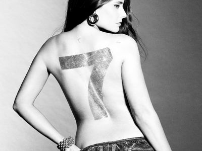 7 Nelly Furtado