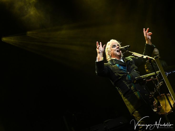 Marillion: disco gratis su Internet per attirare nuovi fan ai concerti