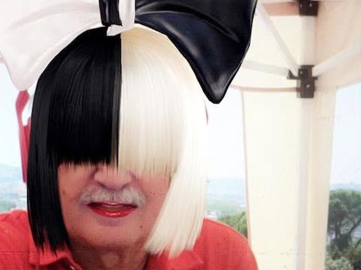 Giorgio Moroder &#039;travestito&#039; da Sia su Snapchat - FOTO