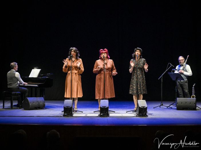 Le Sorelle Marinetti tornano con un nuovo spettacolo e un nuovo disco Le Sorelle Marinetti tornano con un nuovo spettacolo e un nuovo disco