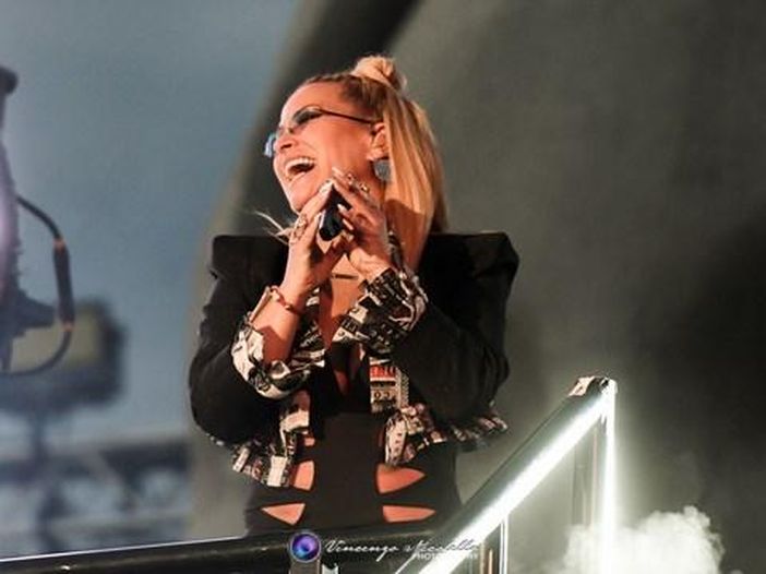 Concerti, Anastacia: annullato il live a Milano