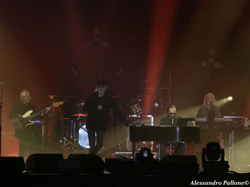 11 dicembre 2023 - Brixia Forum - Brescia - Antonello Venditti e Francesco De Gregori in concerto