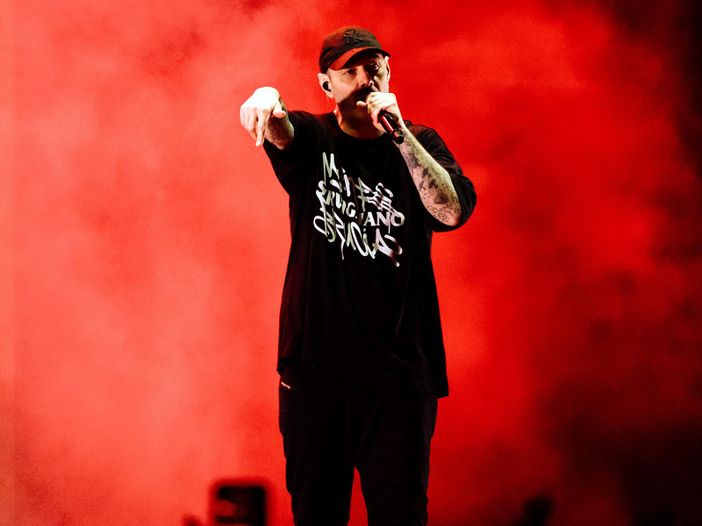 Fabri Fibra: ecco la tracklist di &#039;Guerra e pace&#039; con ospiti Neffa ed Elisa