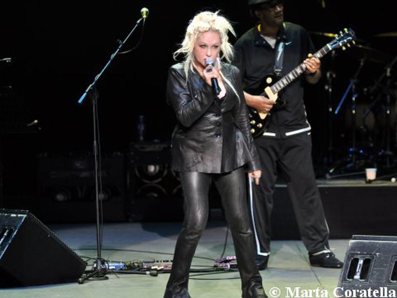 11 Luglio 2011 - Auditorium Parco della Musica - Roma - Cindy Lauper in concerto