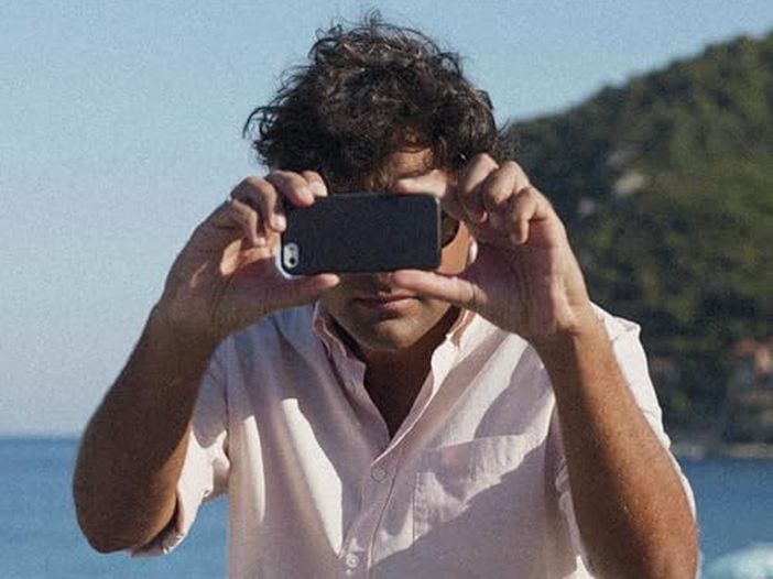 Edoardo Chiesa, &#039;Occhi&#039; in versione #NoFilter - VIDEO