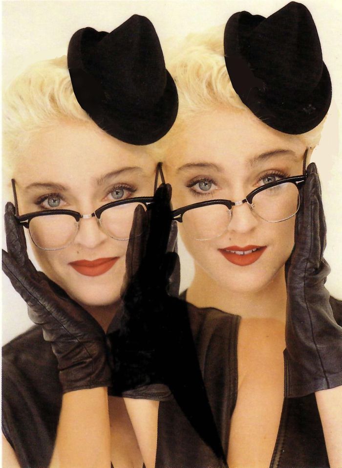 https://images.rockol.it/OZYqiAidzV-0T-2AuFIz2ZLK6RM=/700x0/smart/rockol-img/img/foto/upload/madonna-styled-by-cesare-zucca.jpg
