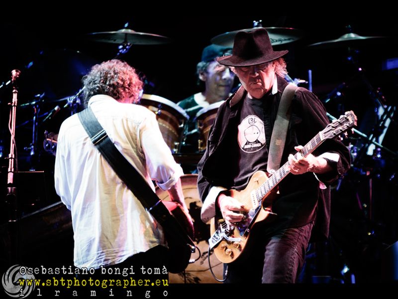 25 luglio 2013 - Lucca Summer Festival - Piazza Napoleone - Lucca - Neil Young in concerto