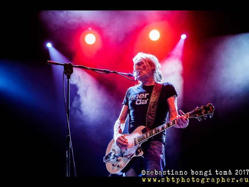 28 aprile 2017 - ObiHall - Firenze - Le Luci della Centrale Elettrica in concerto