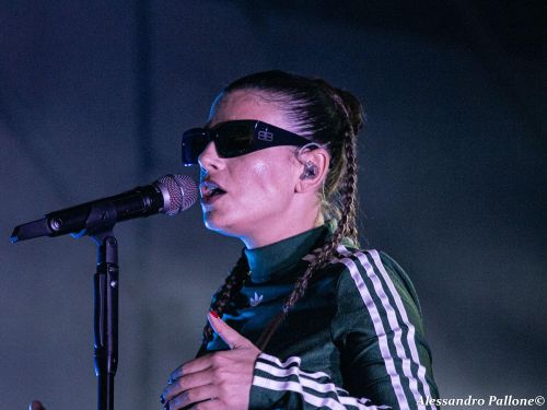 Classifiche, tutte le novità della settimana del 22 gennaio: Emma e Alessandra Amoroso sul podio