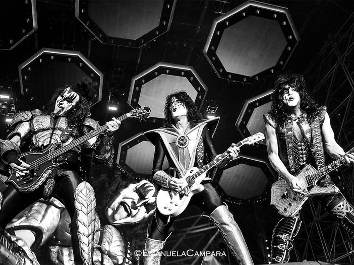 Kiss: alcuni ex membri potrebbero prendere parte al prossimo tour Kiss: alcuni ex membri potrebbero prendere parte al prossimo tour