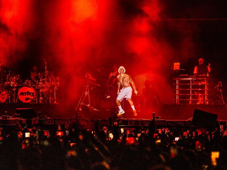 Justin Bieber, lesioni a un timpano dopo un tuffo da una scogliera