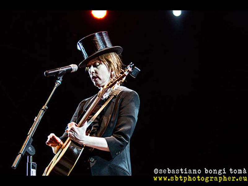 16 luglio 2014 - Pistoia Blues Festival - Piazza del Duomo - Pistoia - Suzanne Vega in concerto 16 luglio 2014 - Pistoia Blues Festival - Piazza del Duomo - Pistoia - Suzanne Vega in concerto