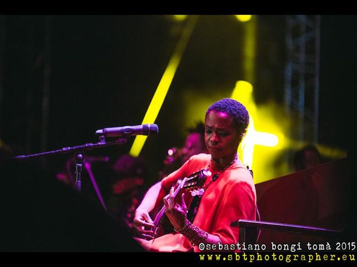 Lauryn Hill depressa perch&egrave; calva?