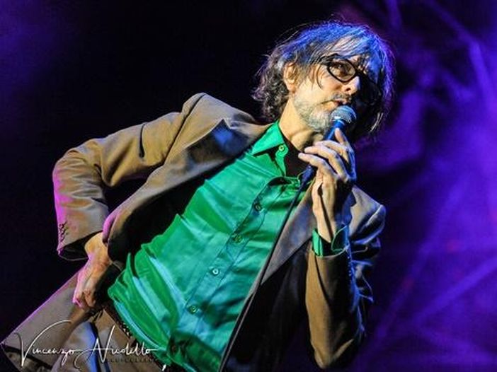 I Pulp in concerto suonano una nuova canzone, &quot;Spike island&quot;