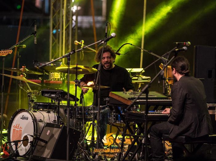 'Semper biot' di Edda, dopo tredici anni ritorna l’ex voce dei Ritmo Tribale 'Semper biot' di Edda, dopo tredici anni ritorna l’ex voce dei Ritmo Tribale