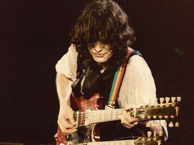UK, proposta di una parlamentare conservatrice: &apos;Nominiamo &apos;Sir&apos; Jimmy Page&apos;