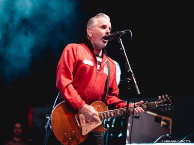 Social Distortion