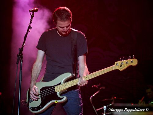 Dexter degli Offspring al processo dei Dead Kennedys