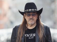Nasce a Monte di Procida (Napoli) Giuseppe &quot;Pino&quot; Scotto Di Carlo, hard rocker.